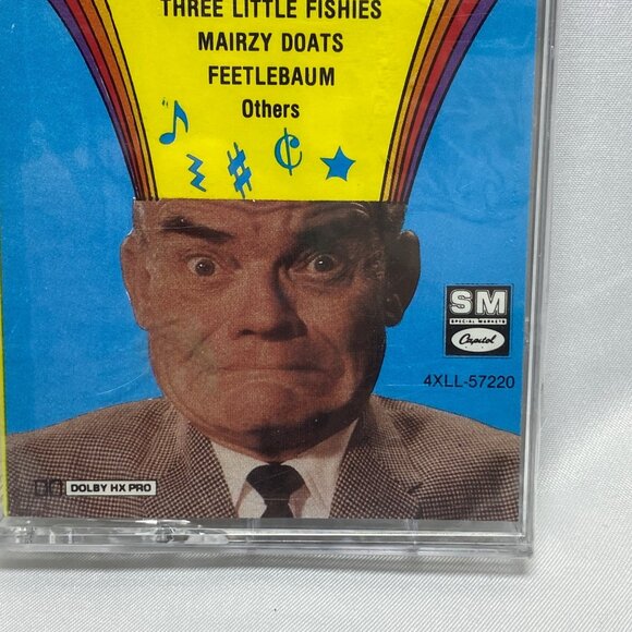 The Best Of Spike Jones & His City Slickers 1989 Cassette Tape 4XLL-57220 - Picture 2 of 6